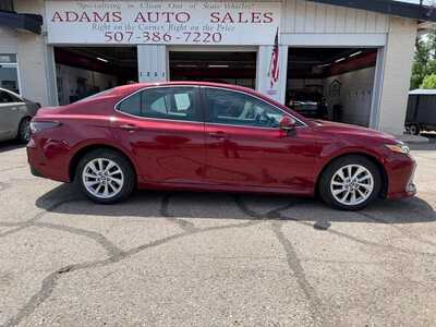 2021 Toyota Camry, $20900. Photo 2
