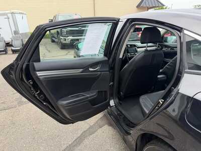 2016 Honda Civic, $13900. Photo 7