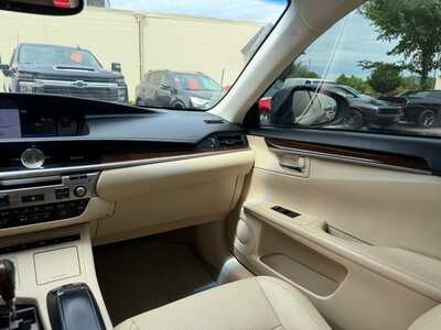 2013 Lexus ES 350, $13500. Photo 10