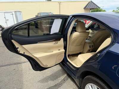 2013 Lexus ES 350, $13500. Photo 7
