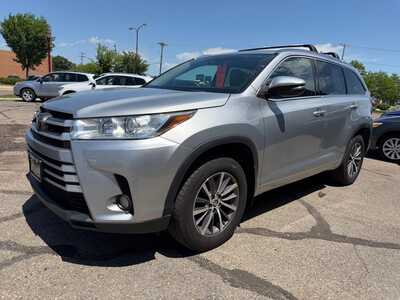 2017 Toyota Highlander, $18500. Photo 4