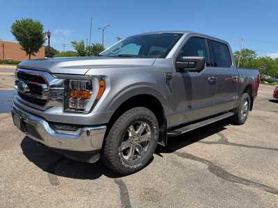2022 Ford F150 Crew Cab, $31900. Photo 4