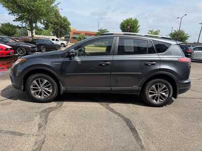 2017 Toyota RAV4, $17500. Photo 5