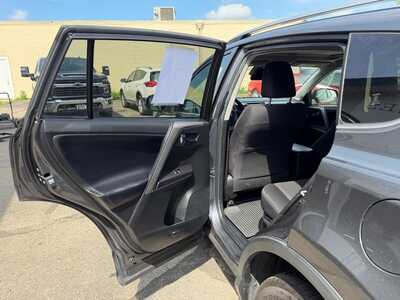 2017 Toyota RAV4, $17500. Photo 9