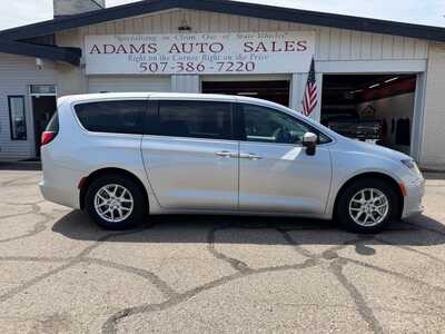 2023 Chrysler Voyager, $22800. Photo 2
