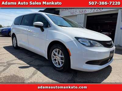 2023 Chrysler Voyager, $22800. Photo 1
