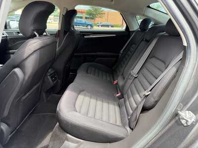 2015 Ford Fusion, $10500. Photo 9