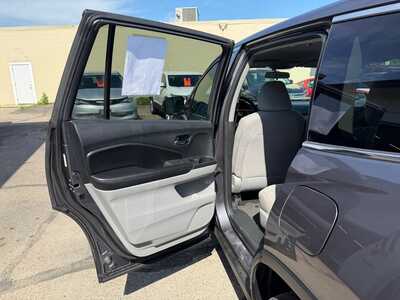 2016 Honda Pilot, $14900. Photo 11