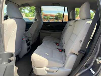 2016 Honda Pilot, $14900. Photo 12