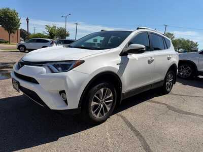 2017 Toyota RAV4, $16900. Photo 4