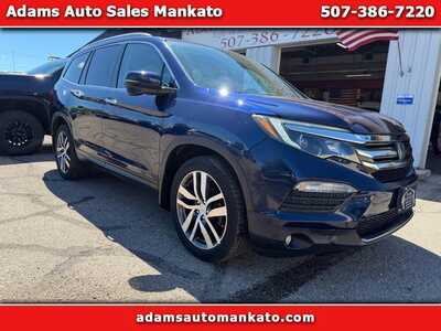 2017 Honda Pilot 4WD Touring's photo