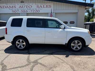 2015 Honda Pilot, $12900. Photo 2