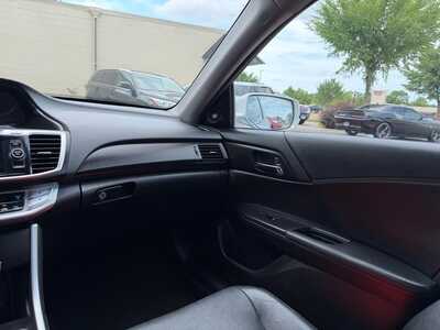2013 Honda Accord, $11900. Photo 10