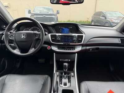 2013 Honda Accord, $11900. Photo 11