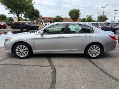 2013 Honda Accord, $11900. Photo 5