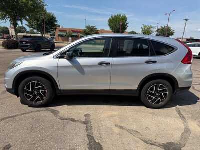 2016 Honda CR-V, $12900. Photo 5