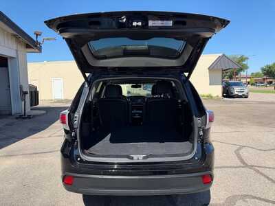 2016 Toyota Highlander, $19700. Photo 8
