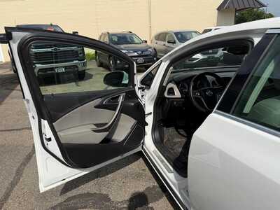 2015 Buick Verano, $4900. Photo 12