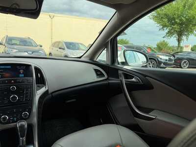 2015 Buick Verano, $4900. Photo 9