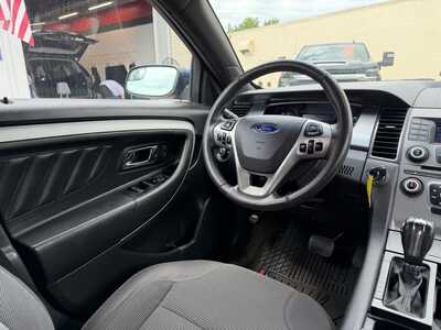 2015 Ford Taurus, $6500. Photo 11