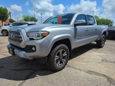 2016 Toyota Tacoma, $24900. Photo 8