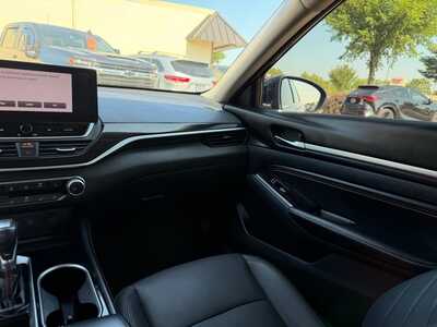 2023 Nissan Altima, $20900. Photo 10