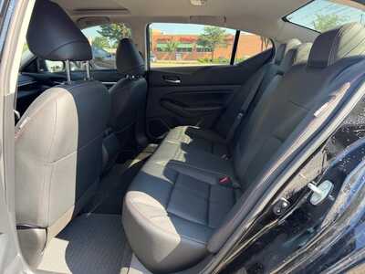 2023 Nissan Altima, $20900. Photo 8