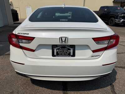 2019 Honda Accord, $17900. Photo 6