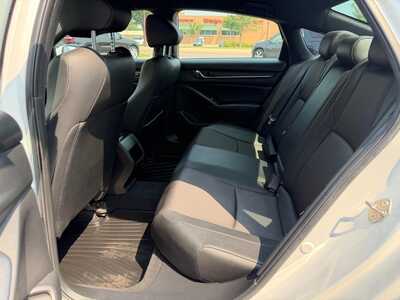 2019 Honda Accord, $17900. Photo 8