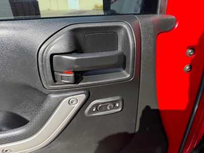 2017 Jeep Wrangler Unlimited, $18900. Photo 9