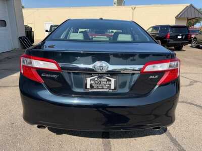 2014 Toyota Camry, $14900. Photo 6
