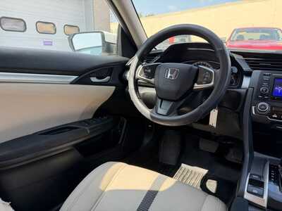 2017 Honda Civic, $13900. Photo 10