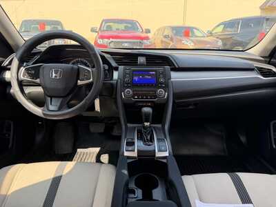 2017 Honda Civic, $13900. Photo 9