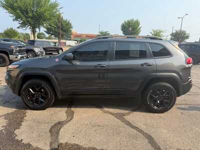 2017 Jeep Cherokee, $13900. Photo 5