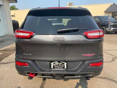 2017 Jeep Cherokee, $13900. Photo 6