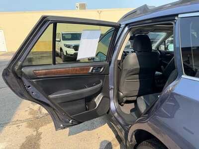 2017 Subaru Outback, $14900. Photo 11