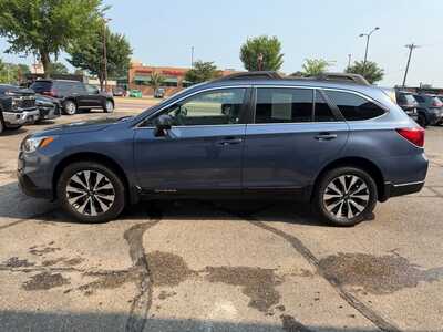 2017 Subaru Outback, $14900. Photo 5