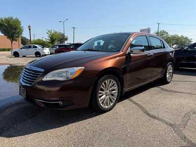2012 Chrysler 200, $7900. Photo 4