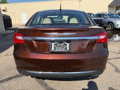 2012 Chrysler 200, $7900. Photo 6