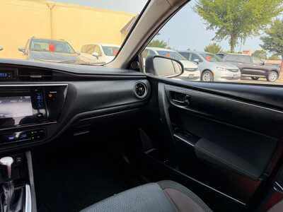 2017 Toyota Corolla, $13500. Photo 9