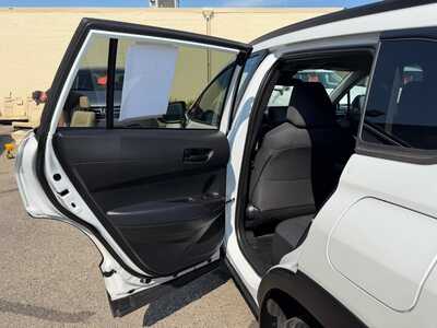2022 Toyota Corolla Cross, $24700. Photo 9