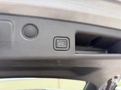 2024 Chevrolet Equinox, $20900. Photo 10
