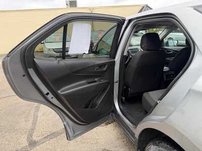 2024 Chevrolet Equinox, $20900. Photo 11