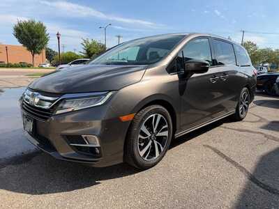 2018 Honda Odyssey, $18900. Photo 4
