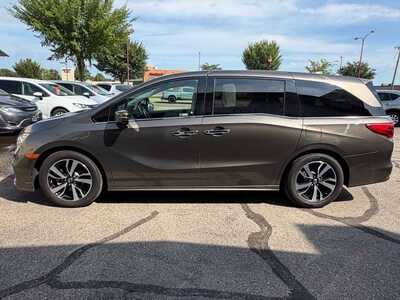 2018 Honda Odyssey, $18900. Photo 5