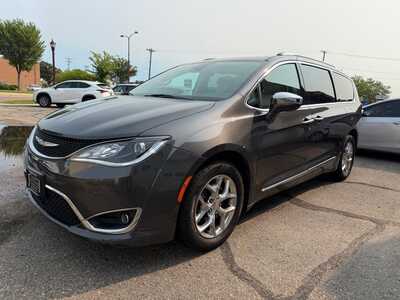 2018 Chrysler Pacifica, $14900. Photo 4