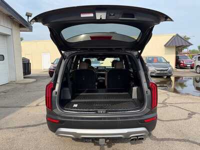 2020 Kia Telluride, $18900. Photo 8