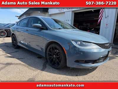 2015 Chrysler 200, $9700. Photo 1