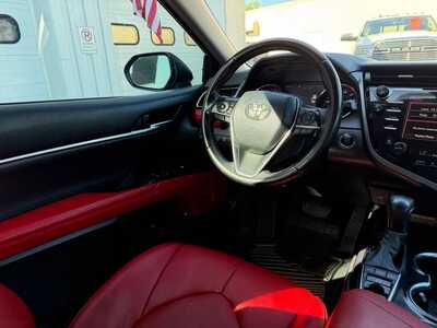 2020 Toyota Camry, $24900. Photo 11