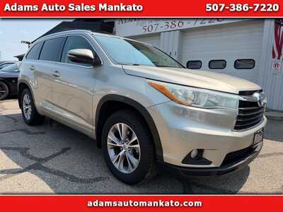 2015 Toyota Highlander, $16900. Photo 1